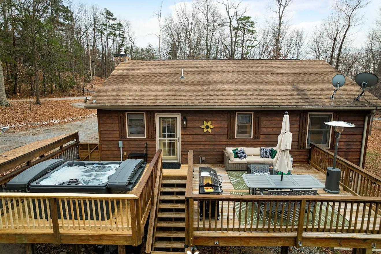 Shenandoah Dog Friendly Cabin With River Access, Hot Tub, Fire Pit, Bbq, Outdoor Dining Exterior photo